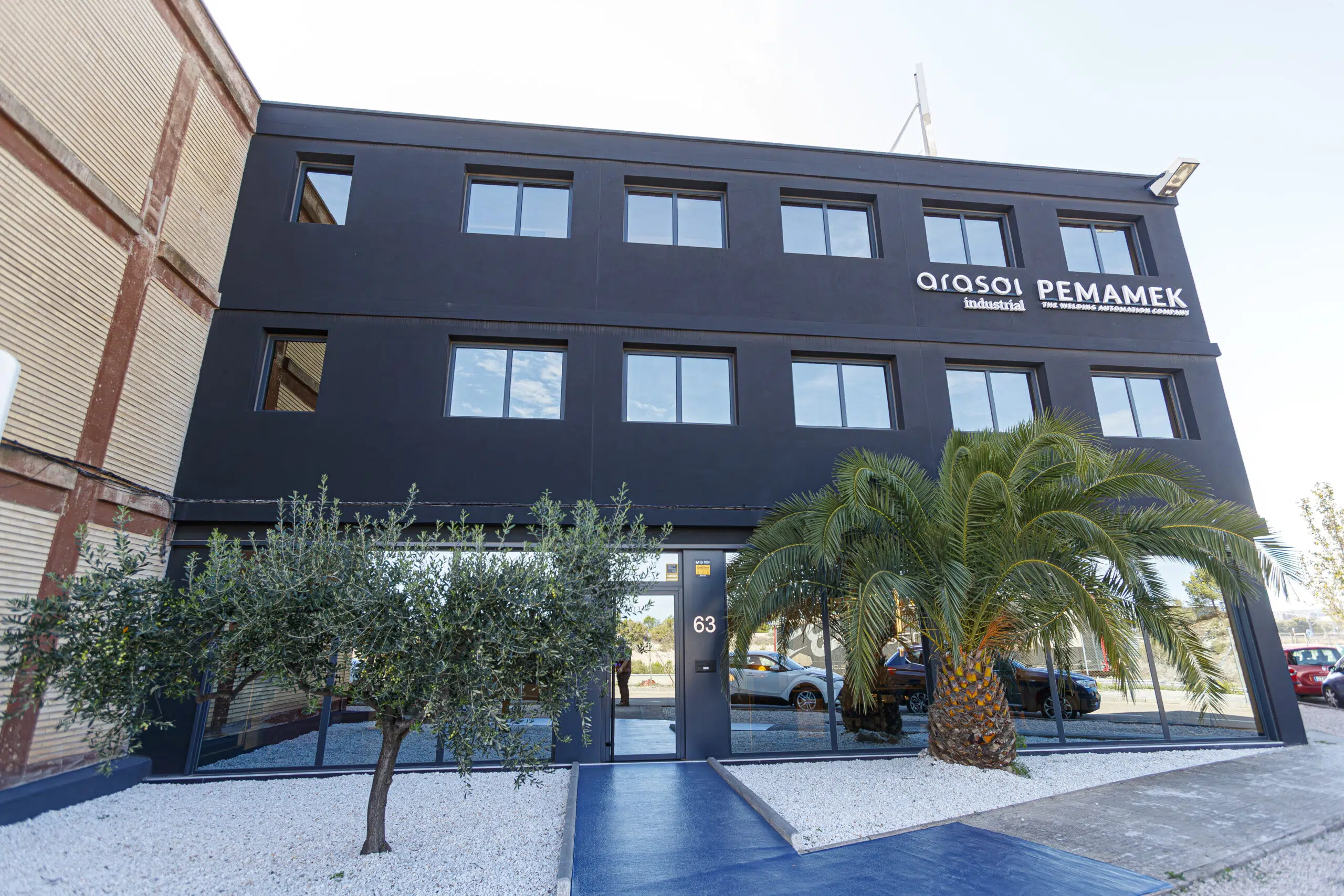 Pemamek Iberia oficina y showroom en Zaragoza