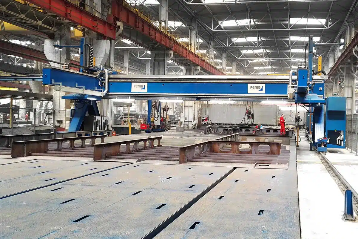 004_PEMA-flat-bloc-line-robotic-welding-vrwp-x2