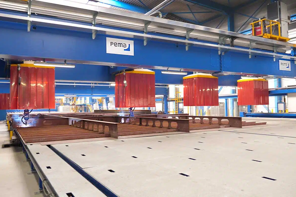 007_PEMA-Block-fabrication,-Robot-welding-portal,-VRWP-X2L-WeldControl-200-063