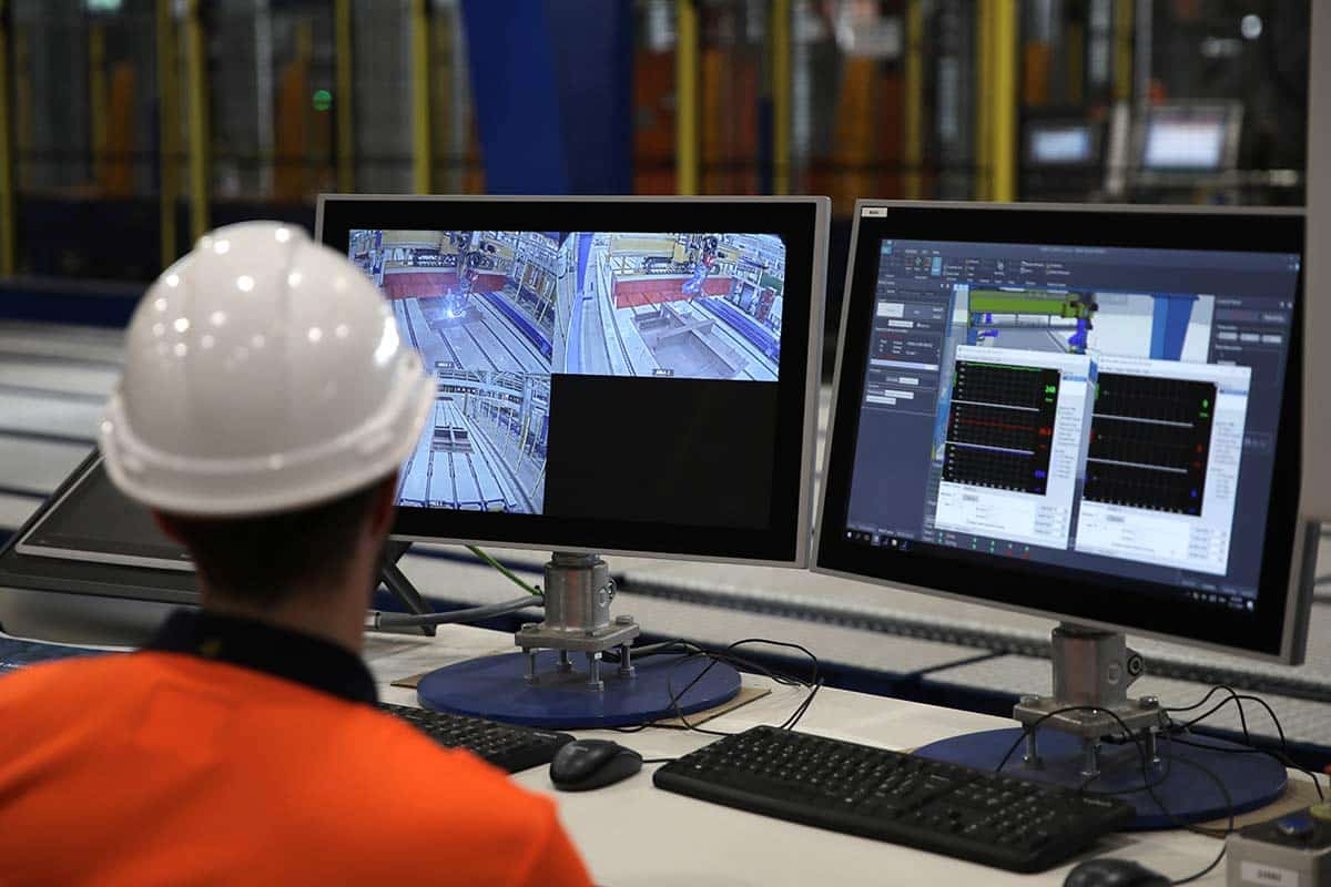 004-PEMA-Micro-panel-Robot-welding-portal-VRWP-R2-WeldControl-200-2020-11-13-001