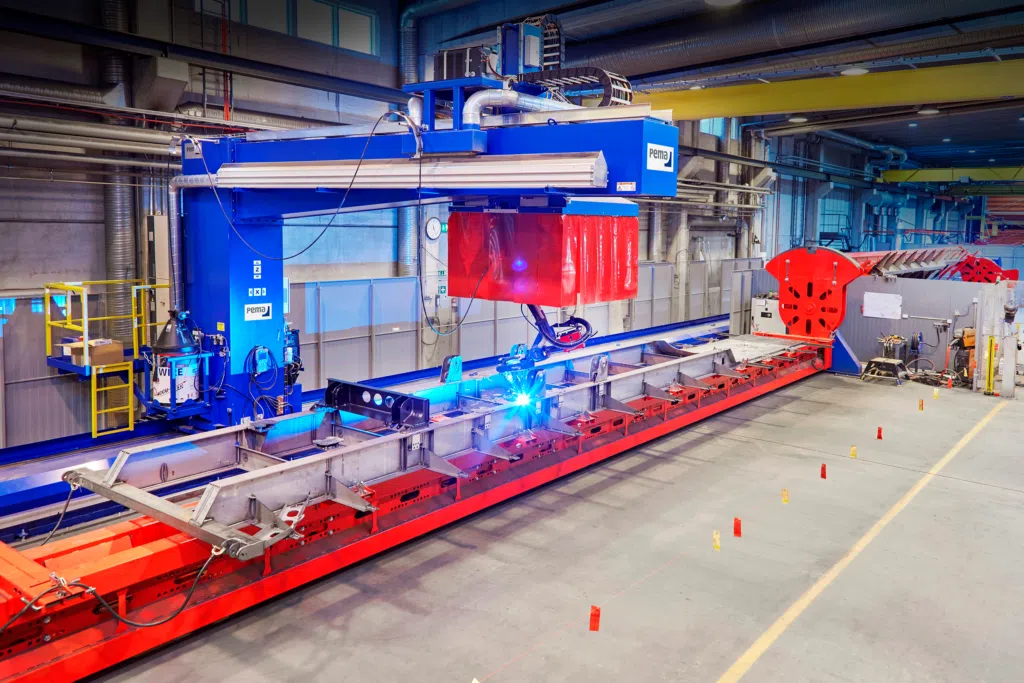 PEMA Robot welding Floor Gantry at our customer VAK